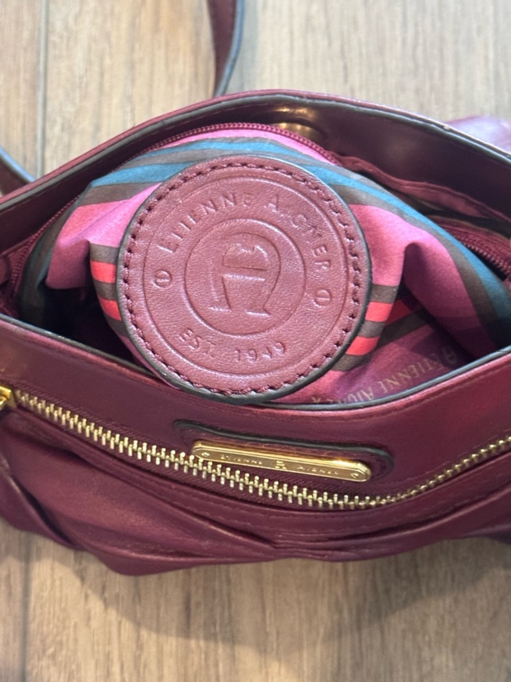 Etienne Aigner Burgundy Ruched Leather Crossbody with Gold Hardware - Picture 8 of 12
